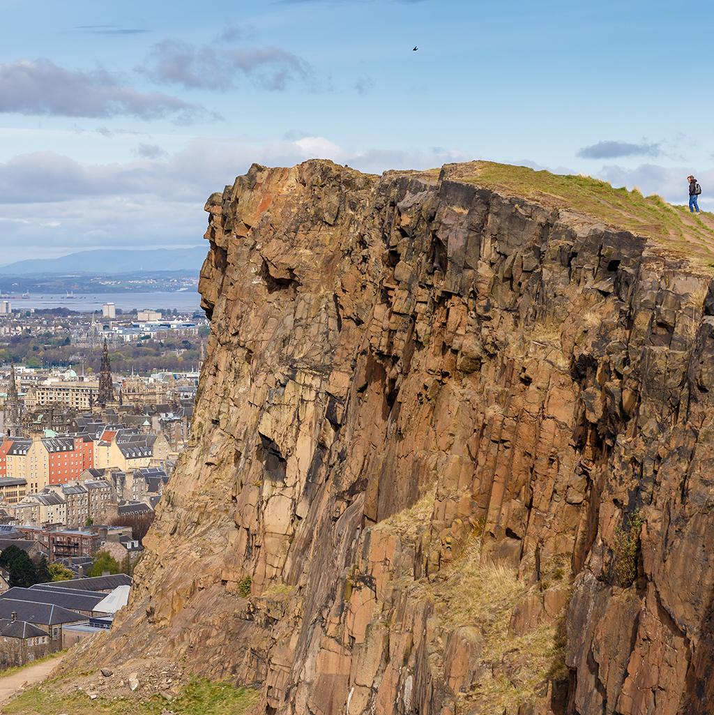 Hiking the cliffs in Edinburgh