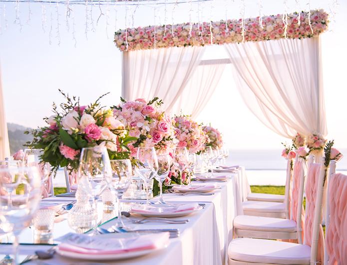 Beach wedding reception tablescape 