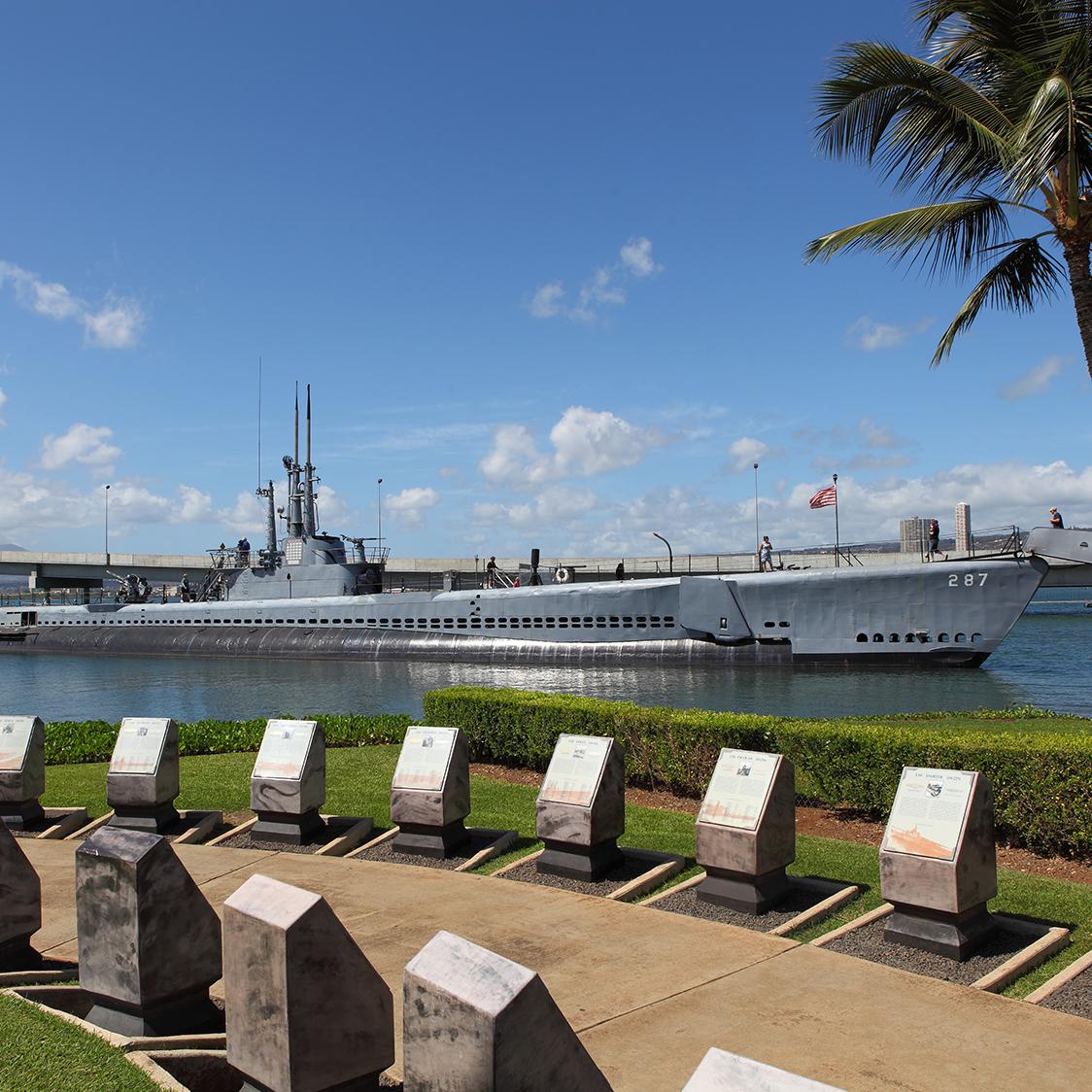 Visit the Pearl Harbor Memorial with Honolulu Cruises