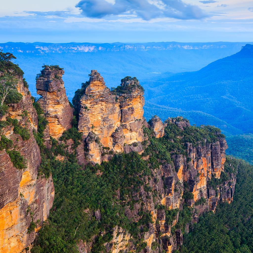 Stunning cliffs and wilderness in New South Wales, Australia