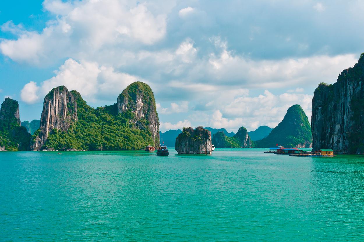 View the beautiful coastline with a Vietnam vacation